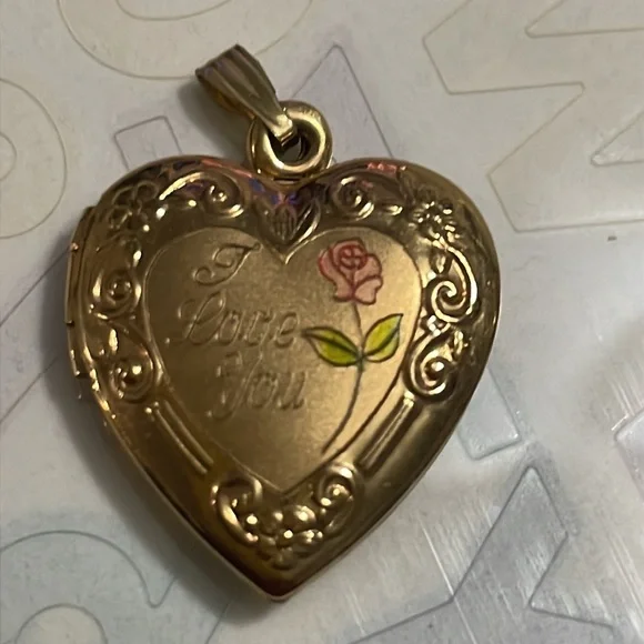 I Love you 14k gold filled locket pendant. - Picture 2 of 9